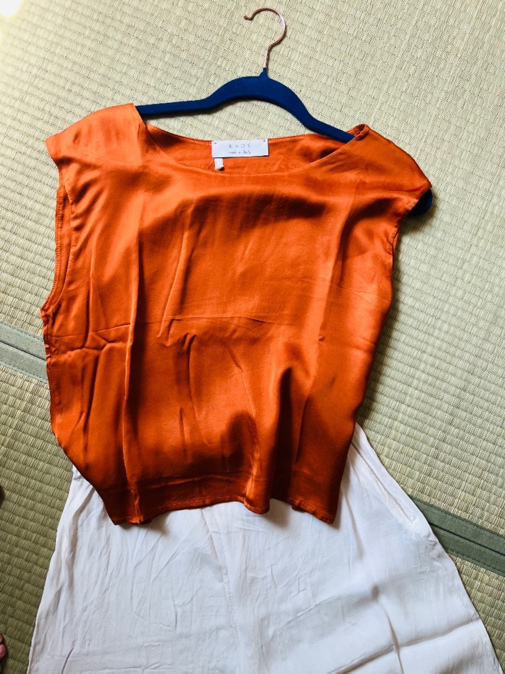 100% viscose top